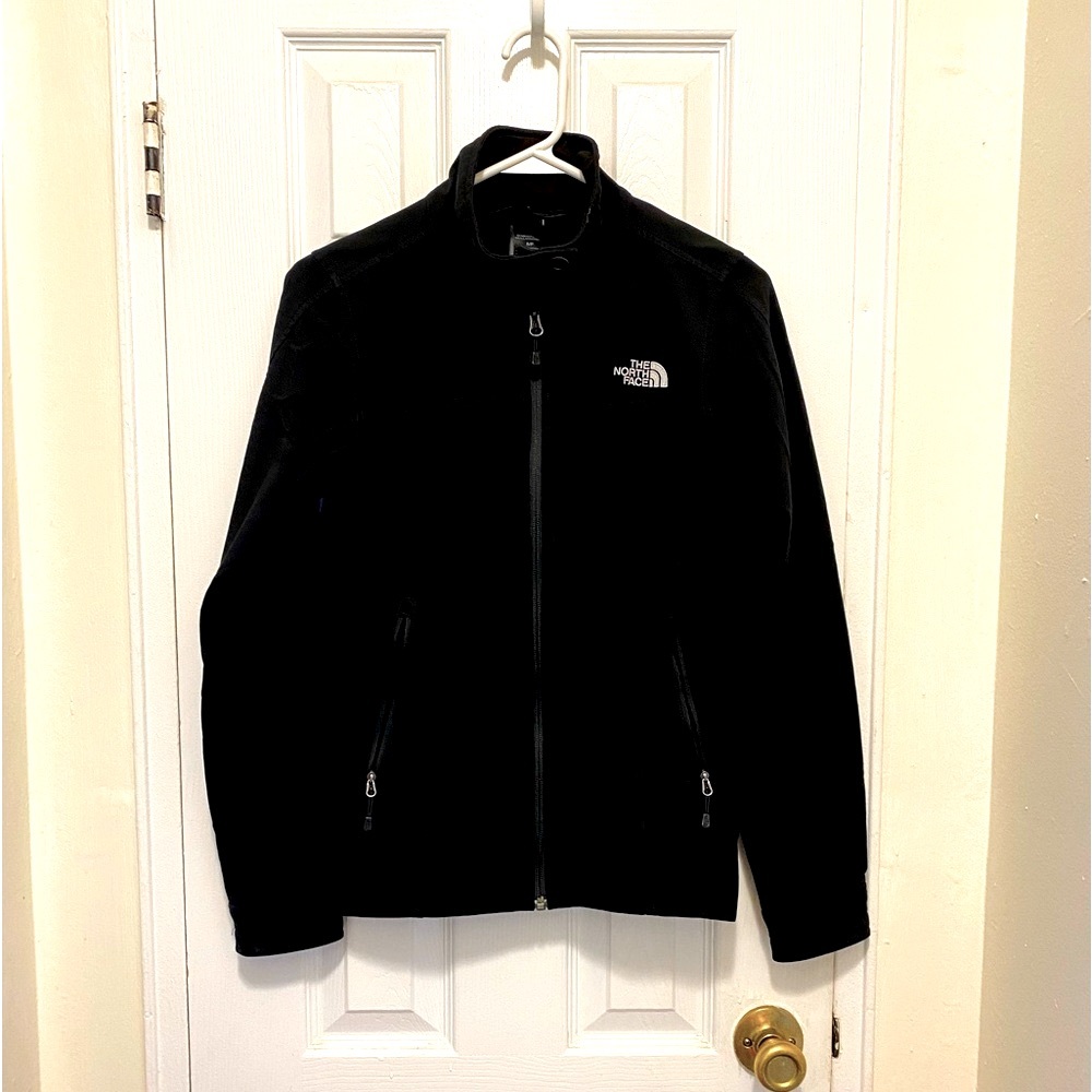 THE NORTH FACE LADIES BLACK JACKET with button neck